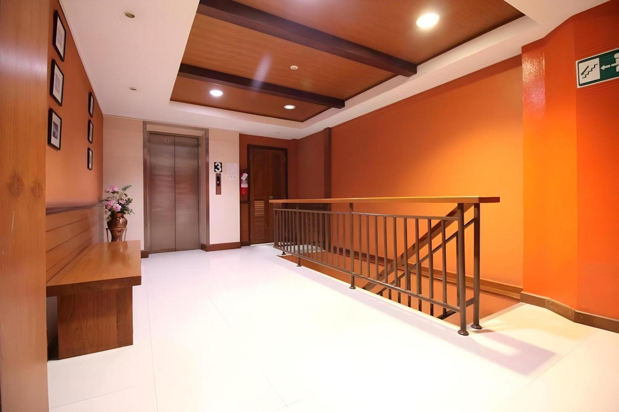 Pannee Khaosan - Sha 3* Bangkok